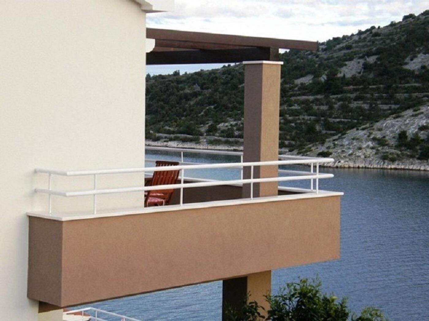 Apartments Ljubi Vinisce Exterior photo
